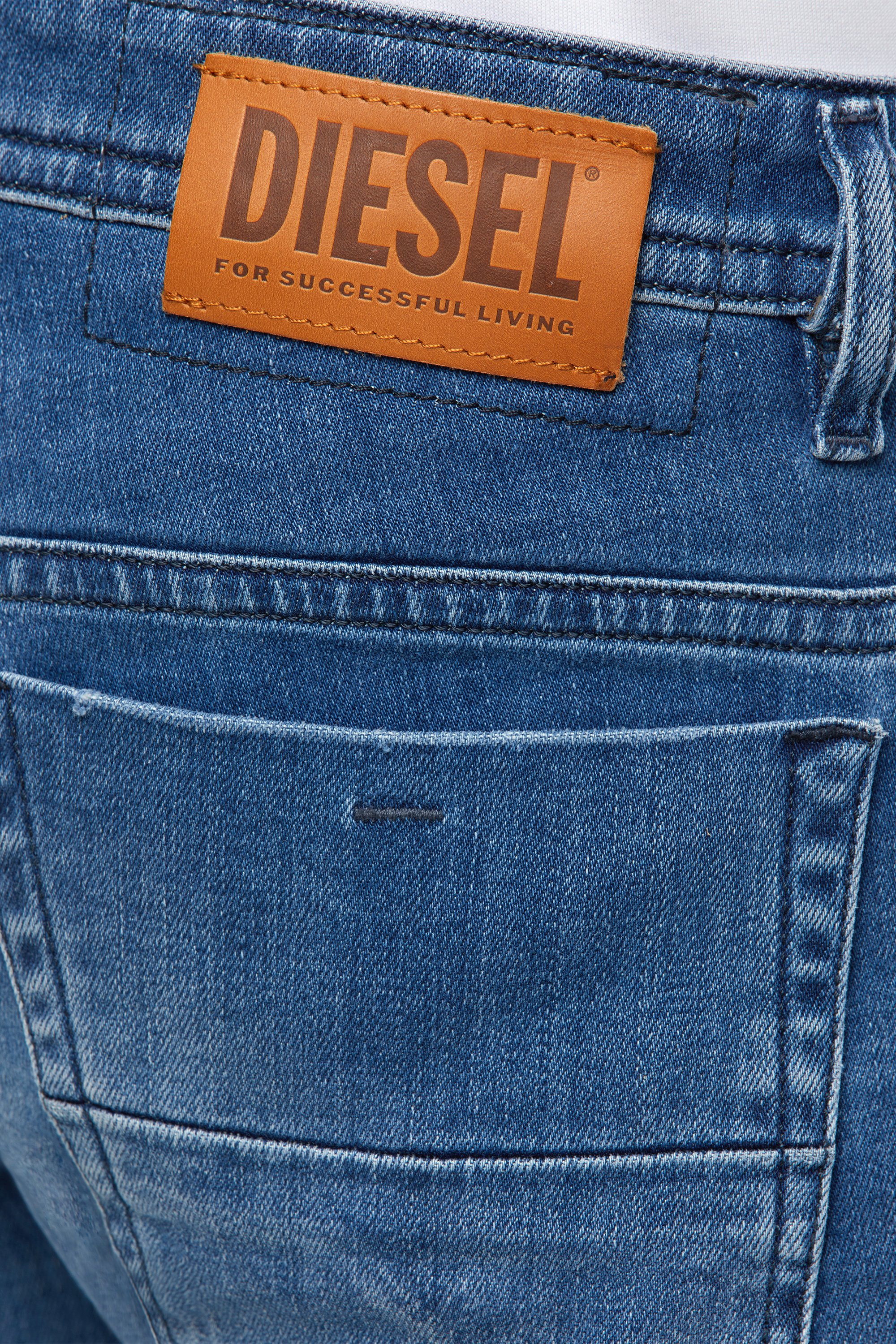 Diesel - Thommer 009MB Slim Jeans, Azul medio - Image 5