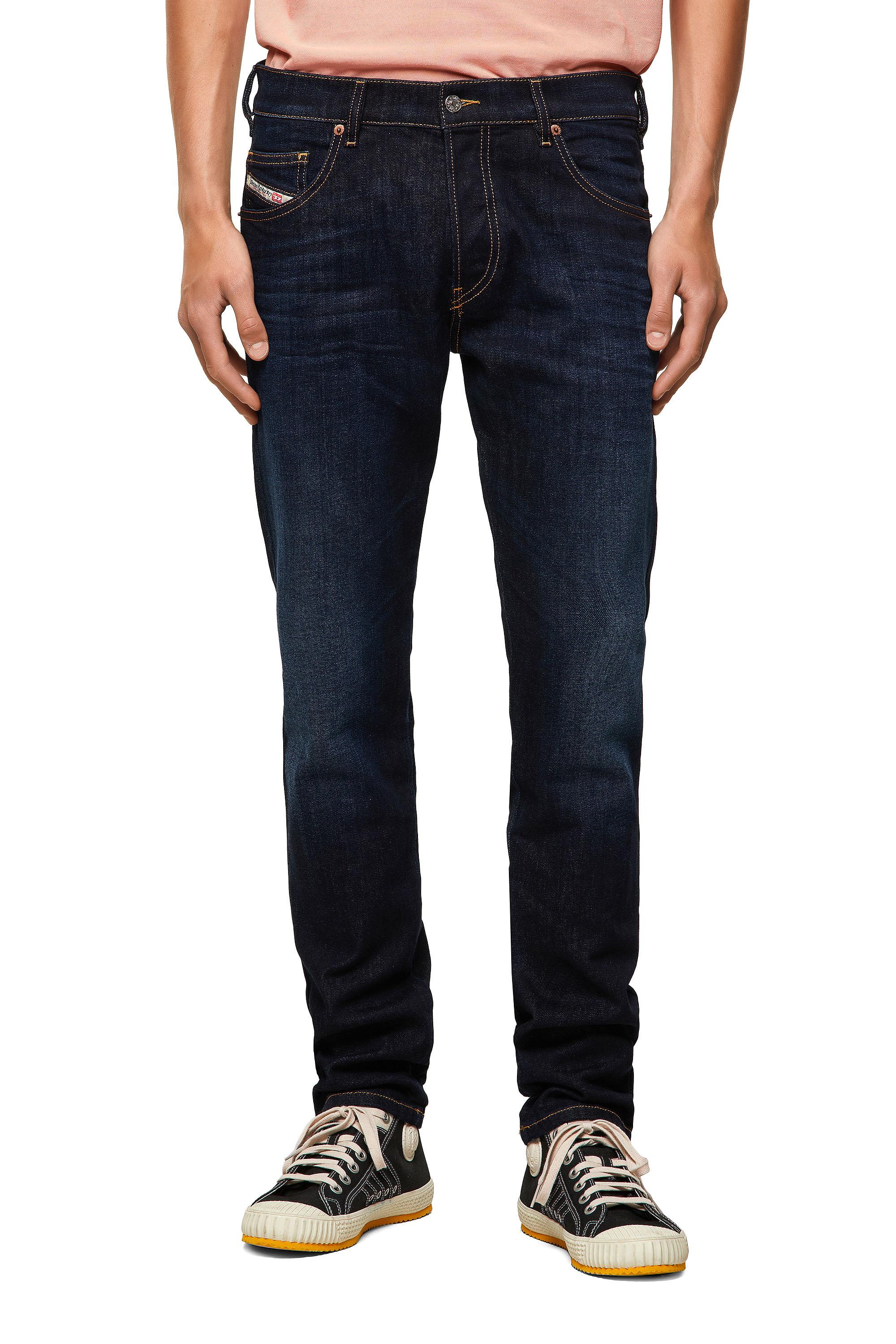 Diesel - D-Yennox 009ZS Tapered Jeans, Blu Scuro - Image 3