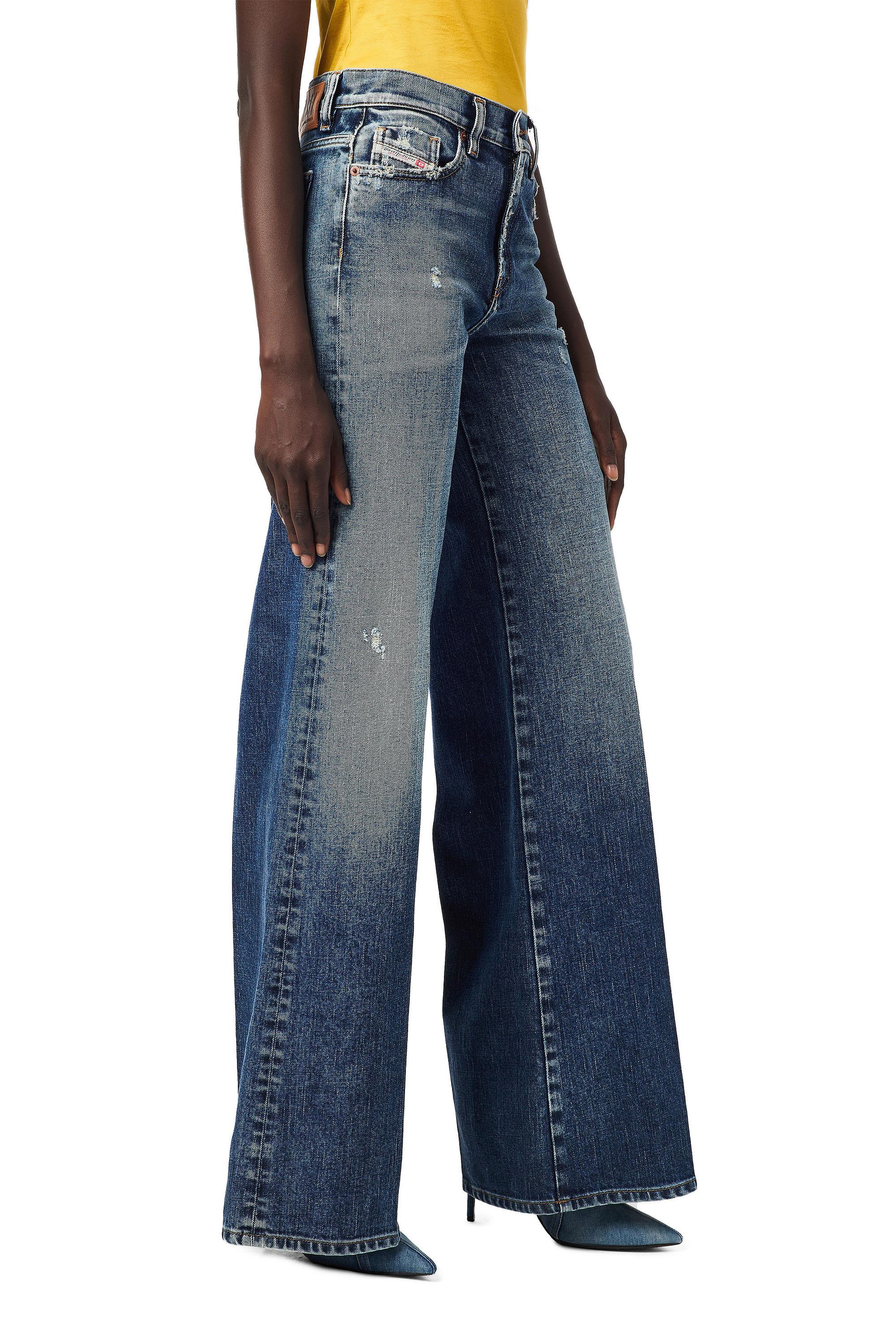 Diesel - D-Akemi 09B17 Bootcut and Flare Jeans, Azul medio - Image 7