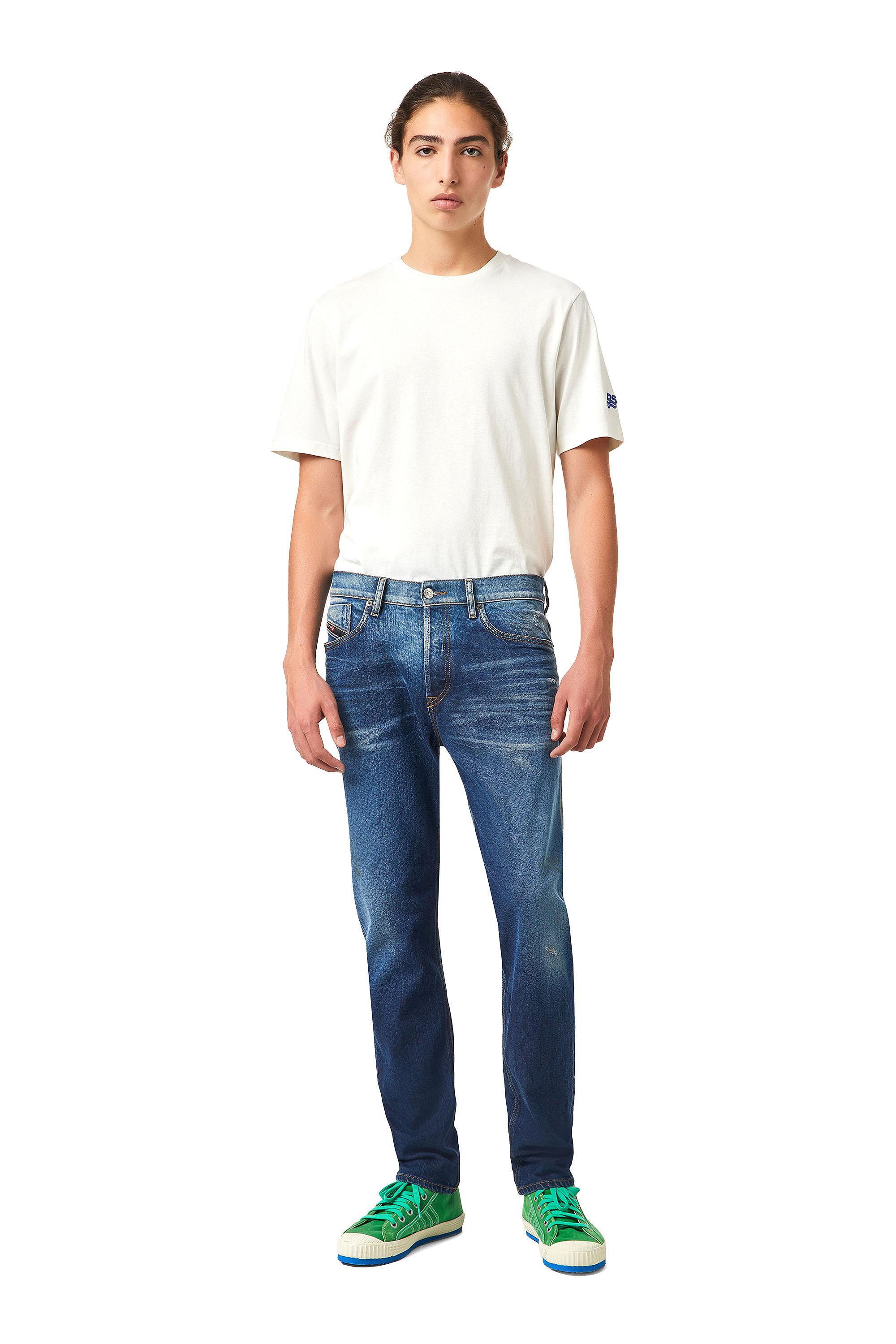Diesel - D-Fining Tapered Jeans 09A96, Medium blue - Image 1