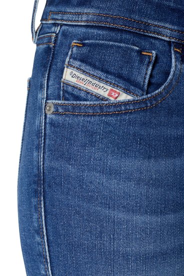 Diesel - 2018 SLANDY-LOW 09C21 Super skinny Jeans, Mittelblau - Image 4