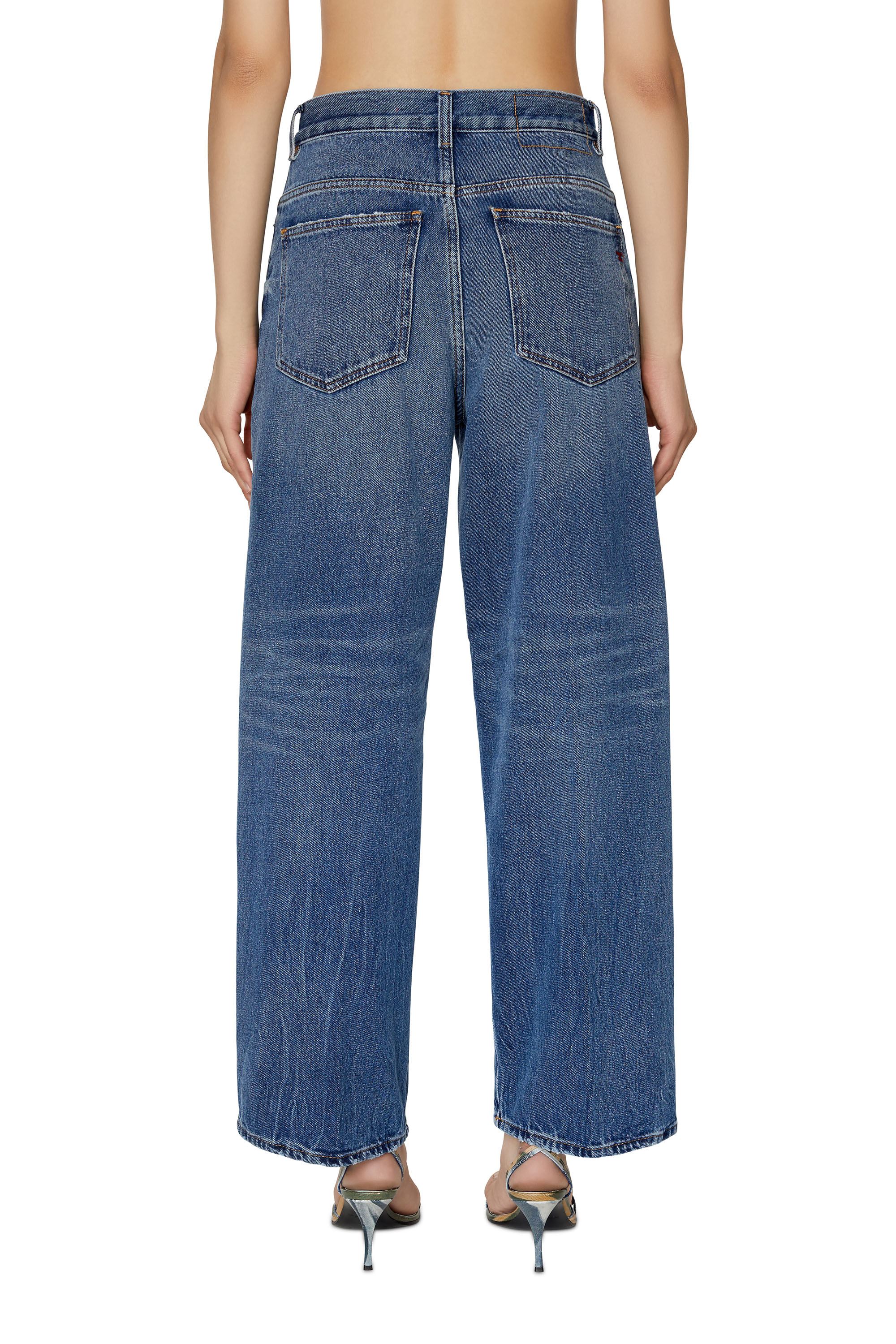 Diesel - 2000 09E03 Bootcut and Flare Jeans, Mittelblau - Image 4