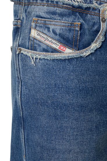 Diesel - D-Sert 007F2 Straight Jeans, Blu medio - Image 3
