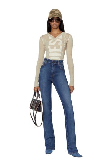 Diesel - D-A01 09F52 Bootcut and Flare Jeans, Mittelblau - Image 5