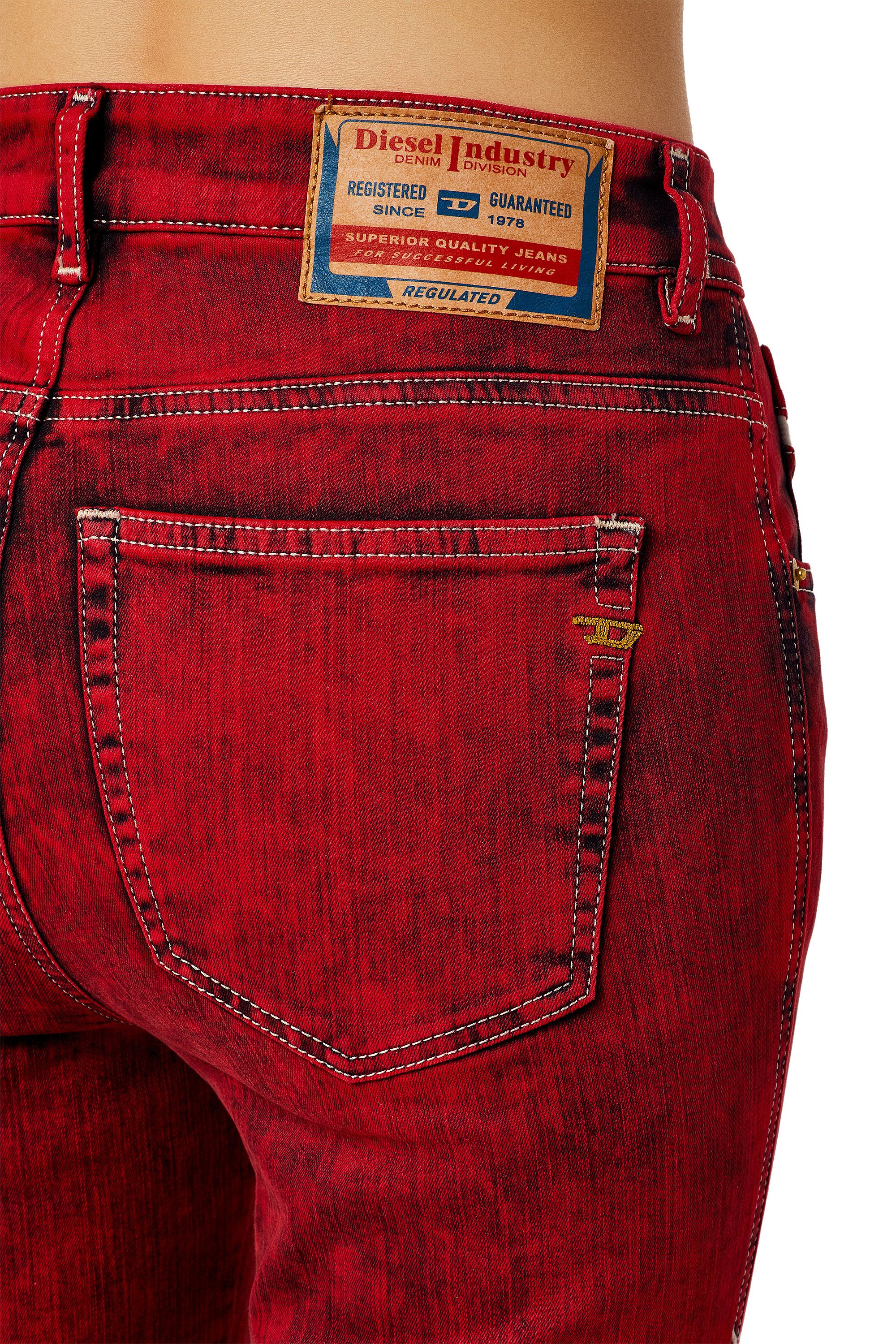 Diesel - SLANDY JoggJeans® 09D36 Super skinny Jeans, Rojo - Image 5